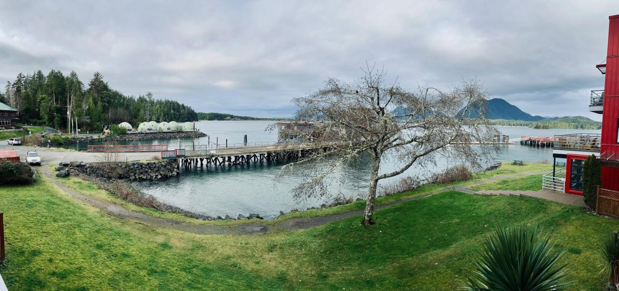 Island Village Properties At Fred Tibbs Tofino Exterior photo